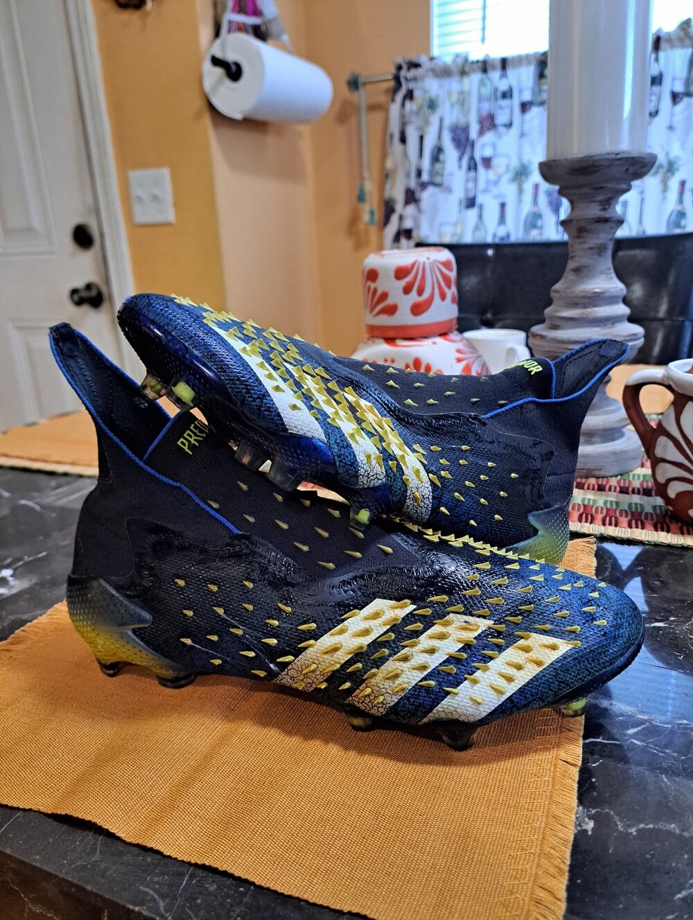 ADIDAS PREDATOR FREAK+ FG SOCCER BOOTS MENS SIZE 8 Preowned